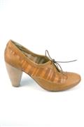 Besu Maple Leather
