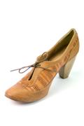 Besu Maple Leather