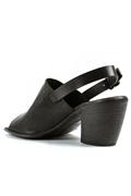 Gru Open Black Leather