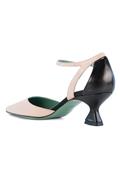Low Shoes Face Powder Black Leather