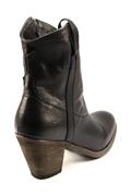 Taylor Short Black