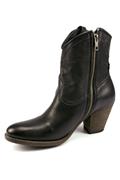 Taylor Short Black