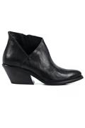 Perform Boot Black Leather