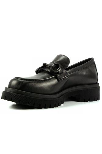 Moccasin Black Leather Fashion Application