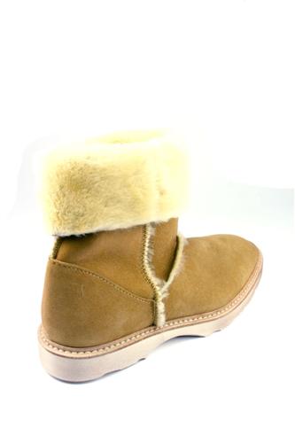 Joss Sheepskin Light Brown Honey